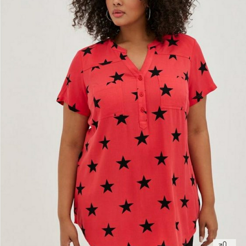 Torrid Harper Pullover Tunic Twill Stars Red size 2X nwt